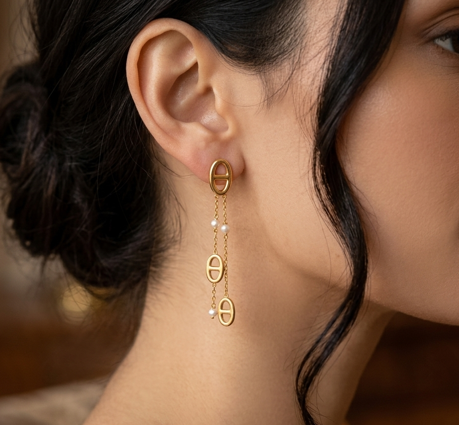 Boucles d’Oreilles Cascades de Maillons et Perles.